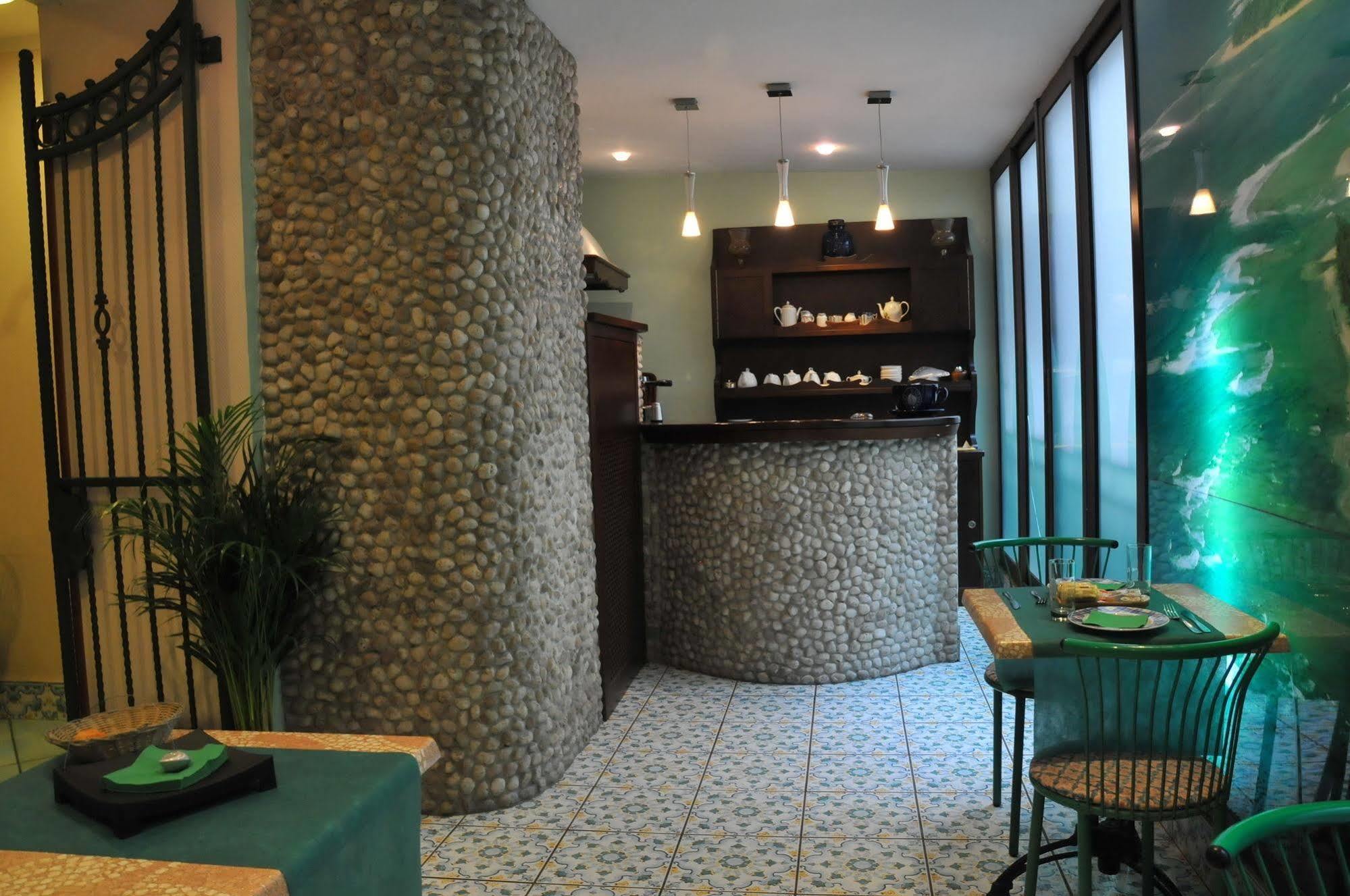 Hotel Potenza Naples Extérieur photo