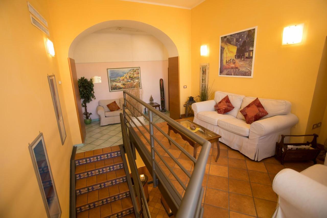 Hotel Potenza Naples Extérieur photo