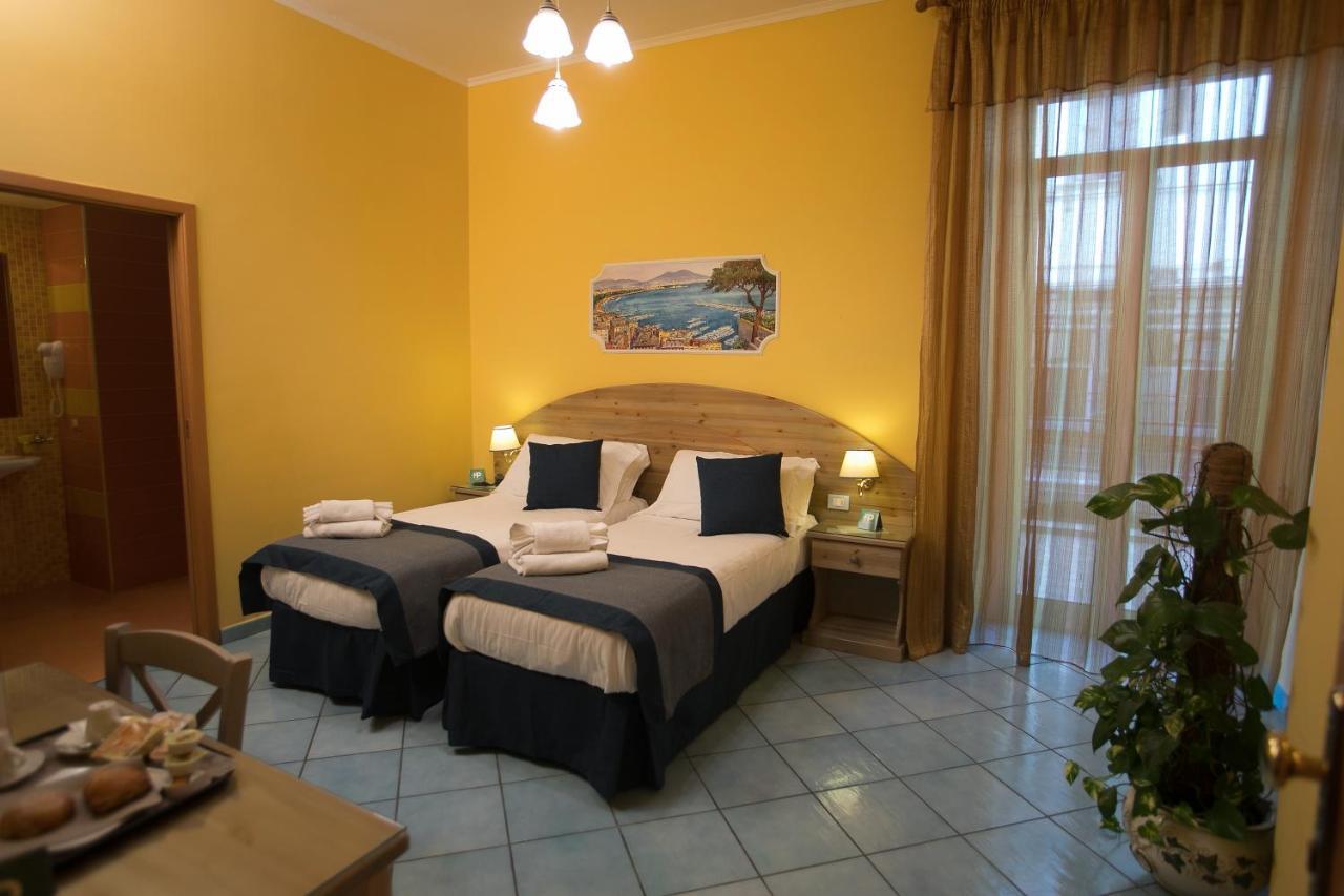 Hotel Potenza Naples Extérieur photo