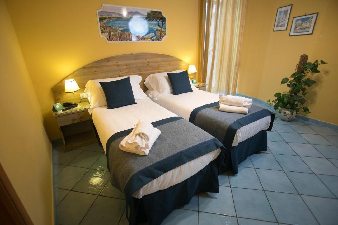 Hotel Potenza Naples Extérieur photo